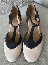 HOTTER Viviene Nude & Navy