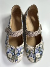 Hotter Shake Blue Floral Mary
